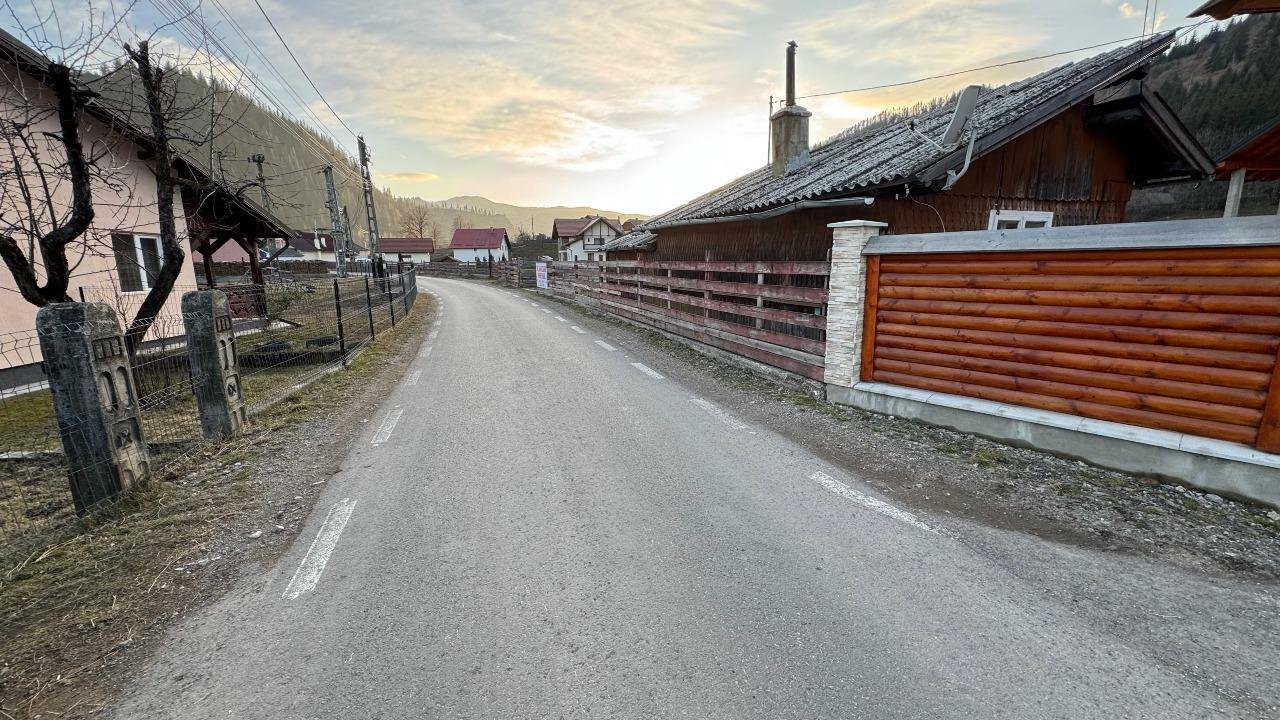 Casa 5 dormitoare 5 bai / Posibilitate Pensiune Sadova judeţul Suceava