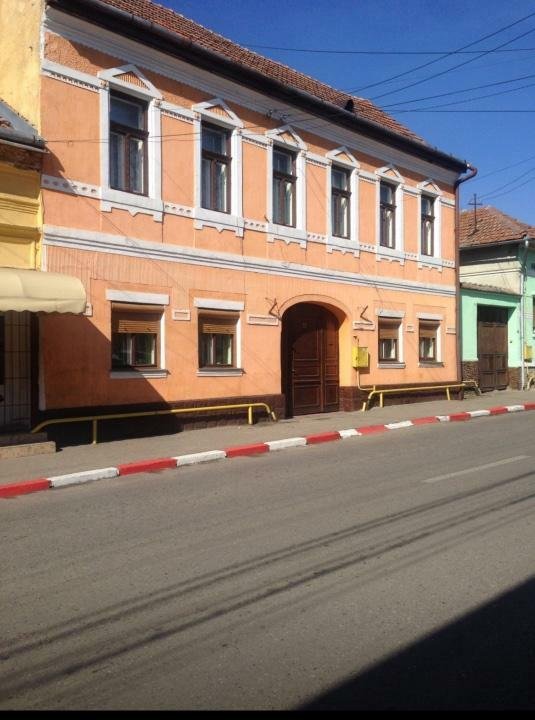 Casă de vanzare