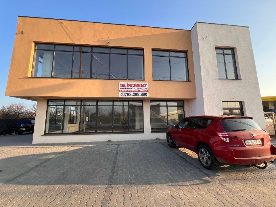 Spaţiu comercial modern â Showroom & depozit â 1100 mp â E60, Afumaţi