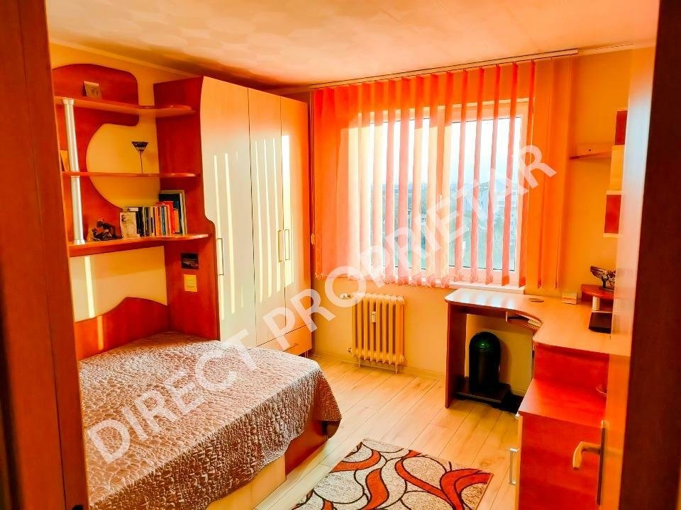 Direct Proprietar Vand Apartament 3 Camere Complet Mobilat Trapezului