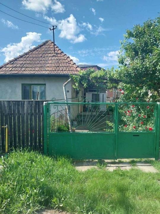 Casă de vânzare în Târgu Mureş, pe malul Mureşului