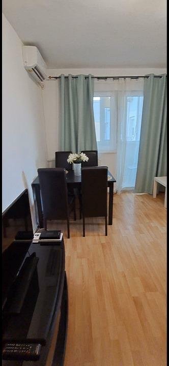 Apartament cu camere direct de la proprietar