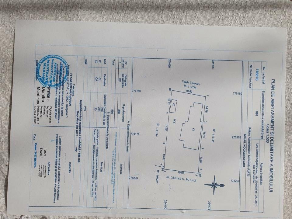 Casa de vanzare cu teren 886 mp