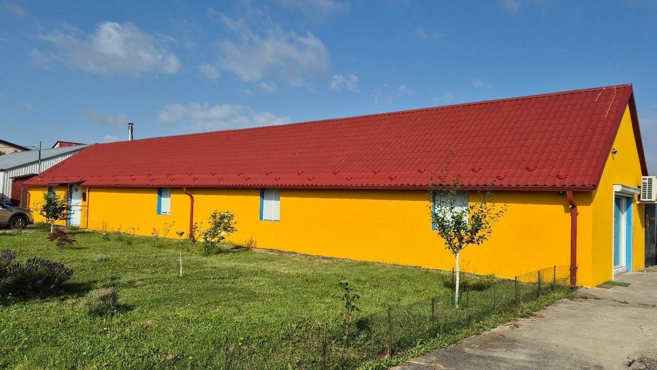 Vand casa complet mobilata si cu toate utilitatile