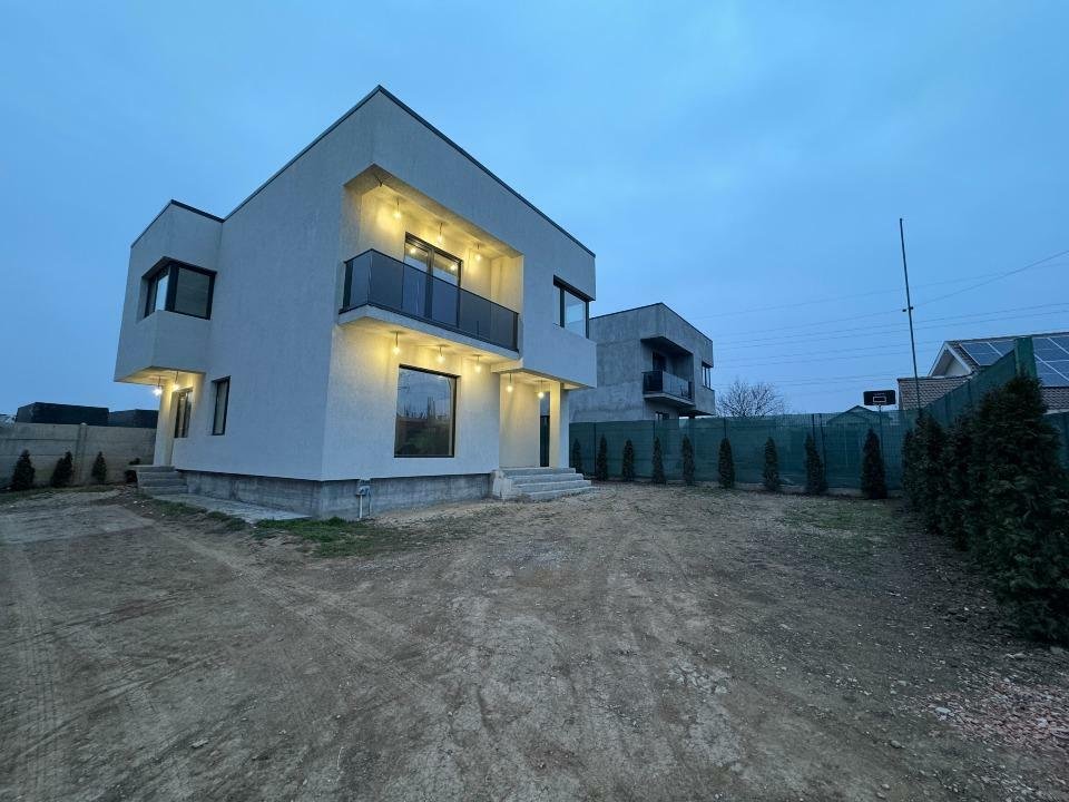 Vand casa la cheie,Craiova bariera valcii,Str Merisorului,Teren 410mp