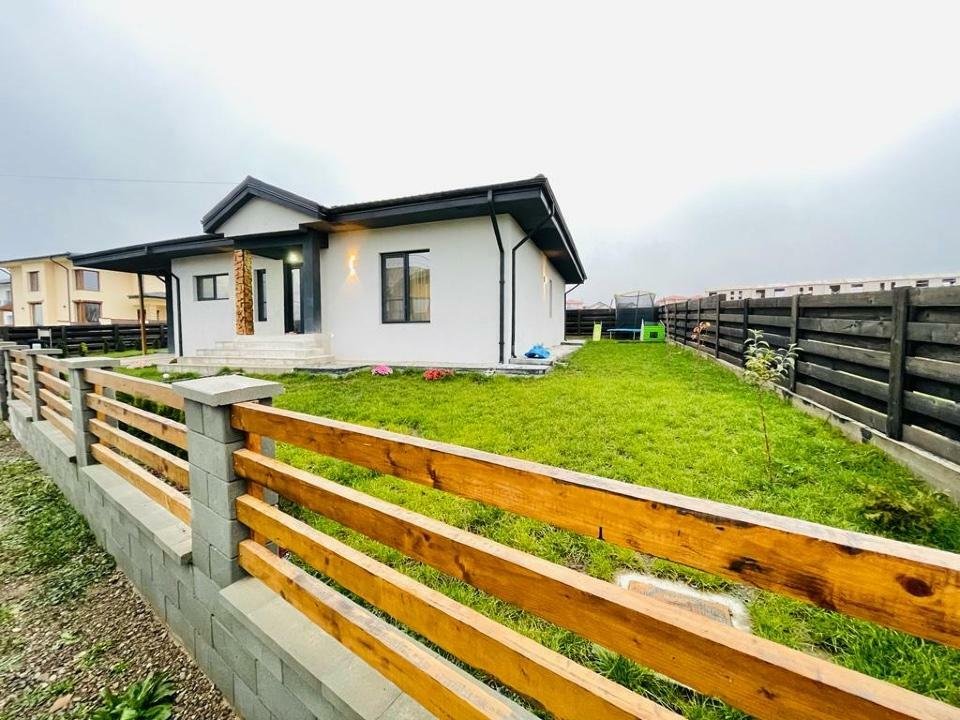 Casa cu Garaj mobilata si utilata complet