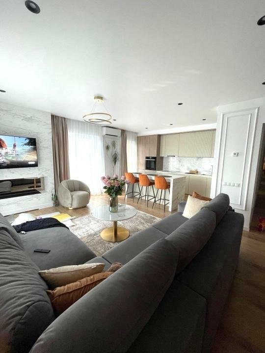 Apartament 4 camere lux Hercesa | 2 locuri parcare si boxa | direct proprietar