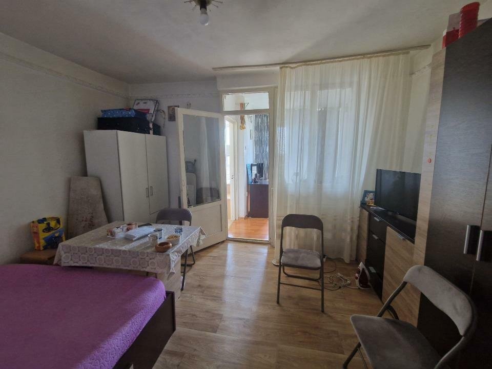 Garsoniera cu 2 camere - vedere Episcopie