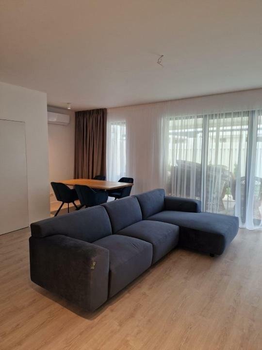 Casa de vanzare 5 camere - Mobexpert Homes Pipera