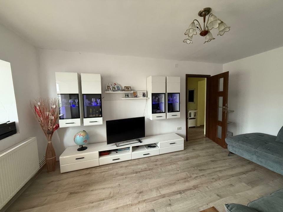 PROPRIETAR -Vand apartament 3 camere decomandat , 2 băi, 2 balc. â Soarelui