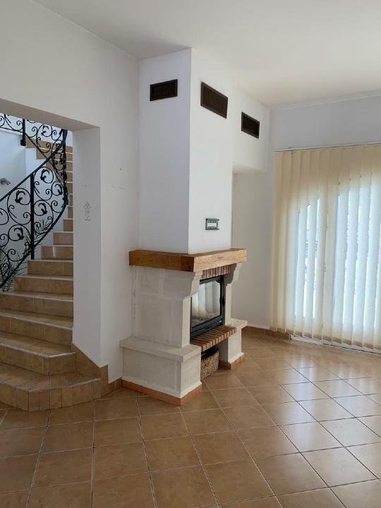 Casa moderna, zona rezidentiala, teren generos