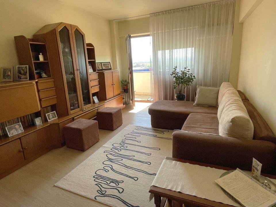 Apartament 2 camere luminos NEGOCIABIL/ proprietar/ vedere/ mobilat si utilat