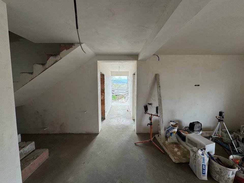 Vând casă în Holboca, Iaşi!