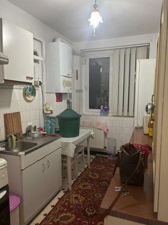 Apartament 2 cam, Moreni , Central