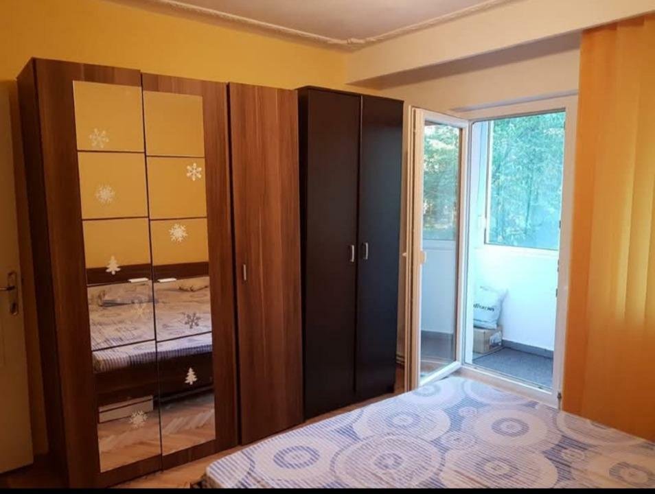 Apartament 3 camere zona Girocului