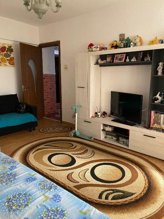 Apartament 2 camere decomandat 2 balcoane  central Matei Basarab