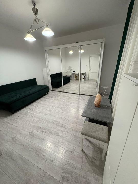 Inchiez casa zona centrala Craiova 1400 euro