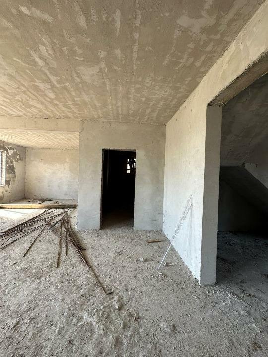 Vand Casa Otelu Rosu