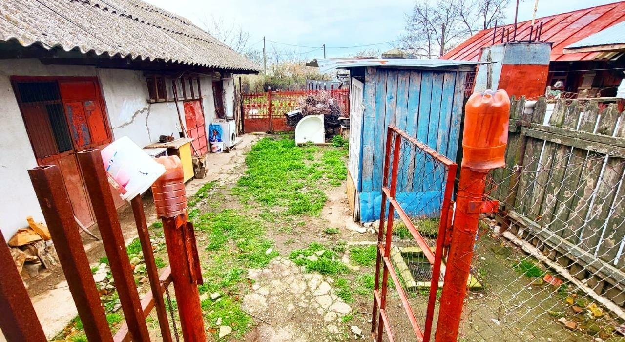 Se vinde casa părinţilor 