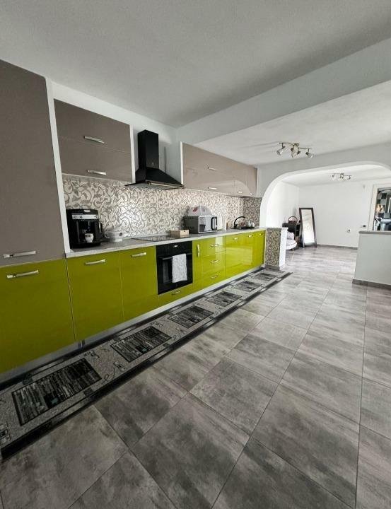 vand casa in Branesti Gj