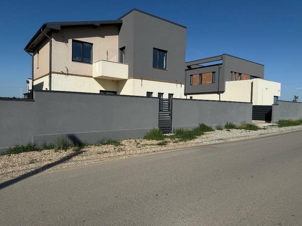 Casa zona Ford , Selgros , Damila
