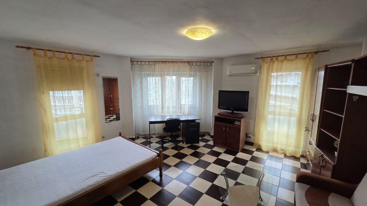 Proprietar inchiriez garsoniera UniriI - Sfanta Vineri colt cu Corneliu Coposu