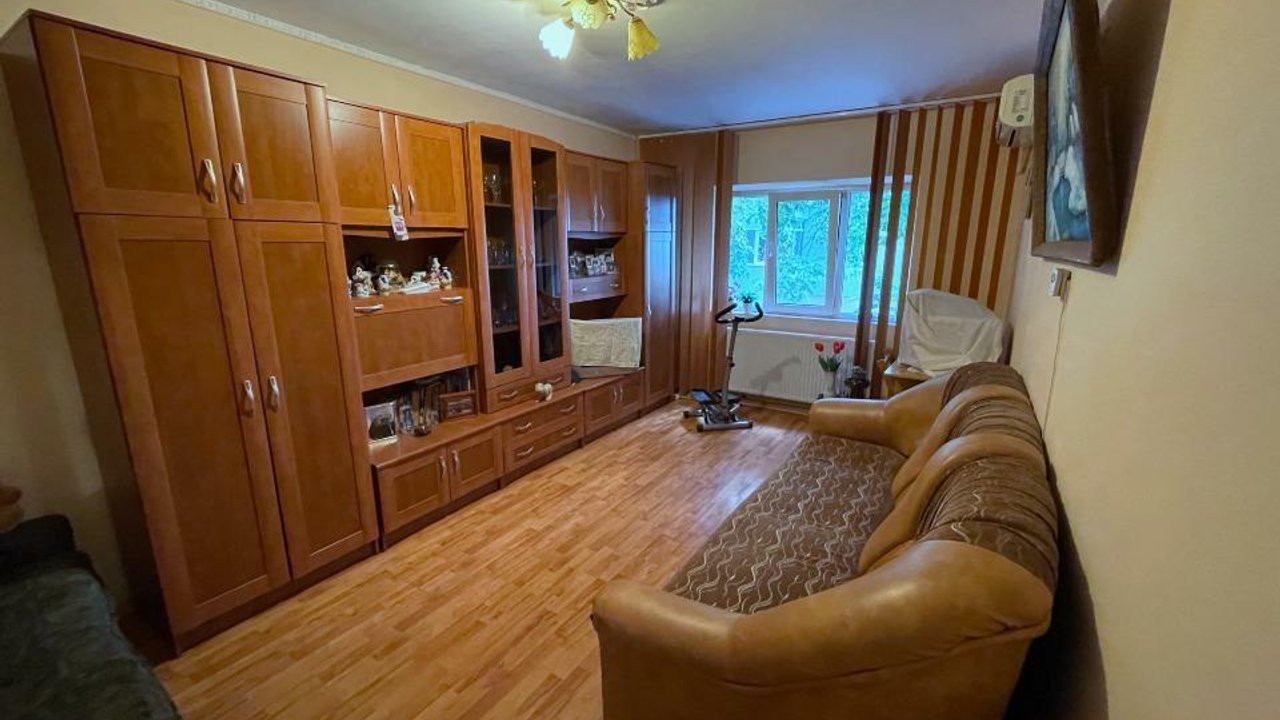 Vanzare Apartament 2 Camere, Barlad [Proprietar]