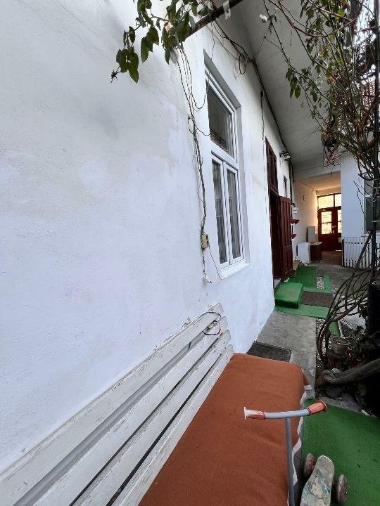 Vand Casă particulară, zonă semicentrală