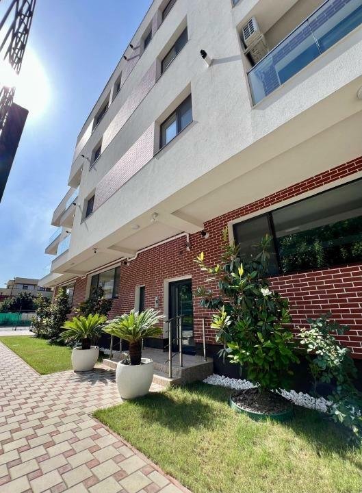 CHIRIE MAI MULTE SPATII PENTRU BIROURI DRUMUL FERMEI nr110 61MP