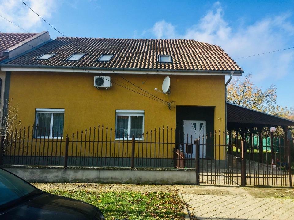 Proprietar vand casa, P+M, zona Elisabetin , teren 832 mp,