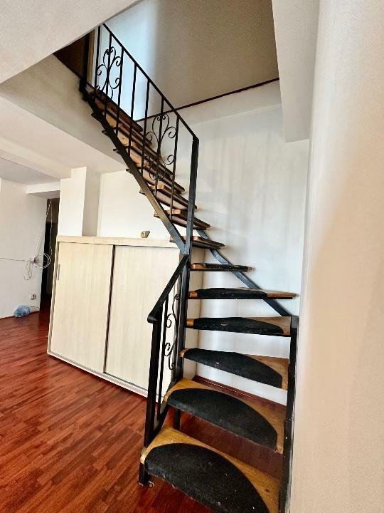 De vanzare apartament cu 2 camere