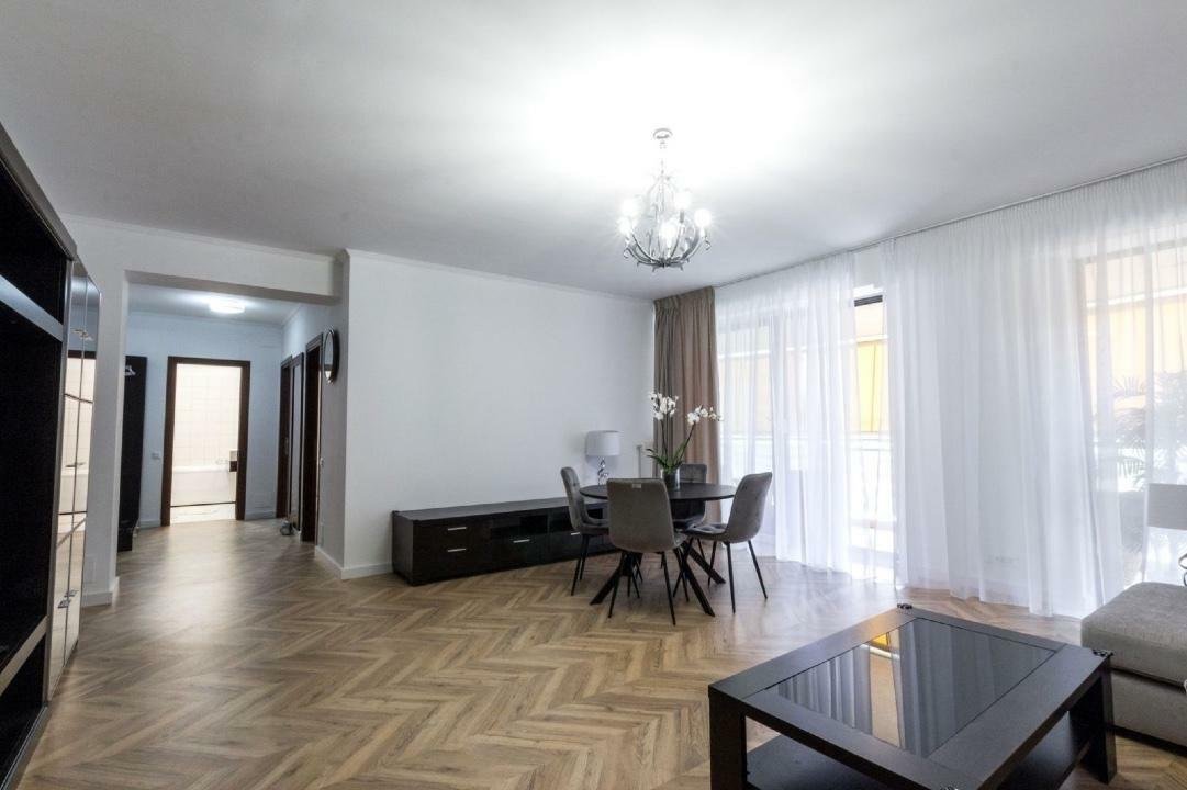 Apartament elegant cu 3 camere in Central Park