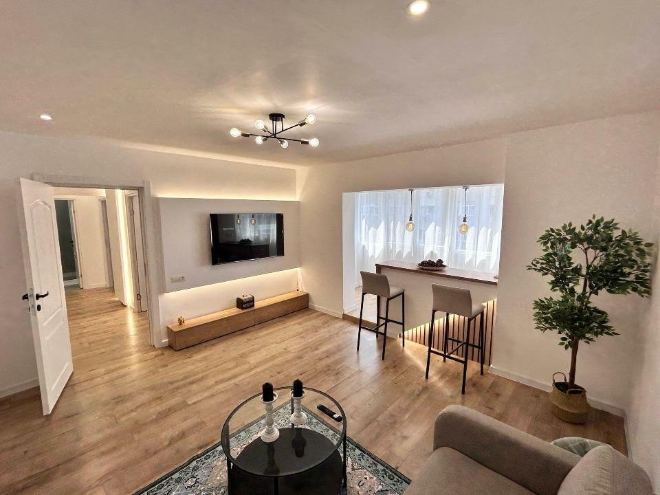 PROPRIETAR-Apartament 2 camere decomandat-renovat-Parc Drumul Taberei
