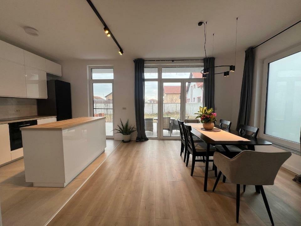 Proprietar vand casa in Dumbravita