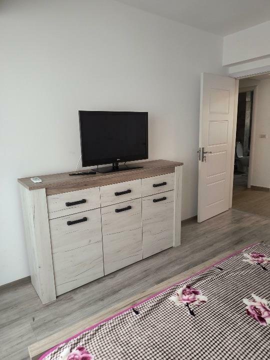 &Icirc;nchiriez apartament 