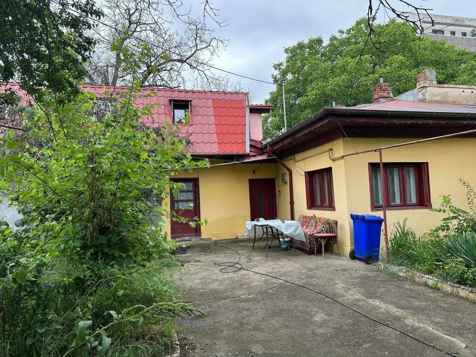 Direct Proprietar-Casa de vanzare Zona Colentina, Simetriei