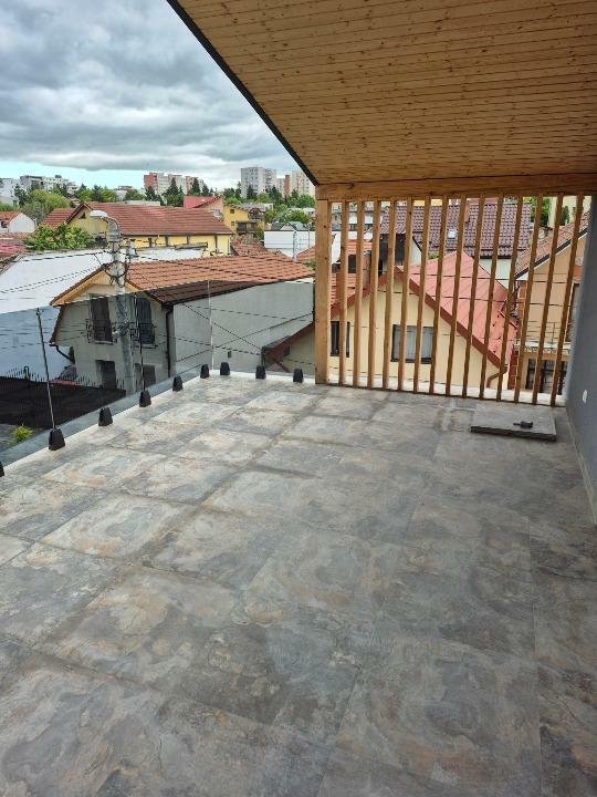Imobil de închiriat