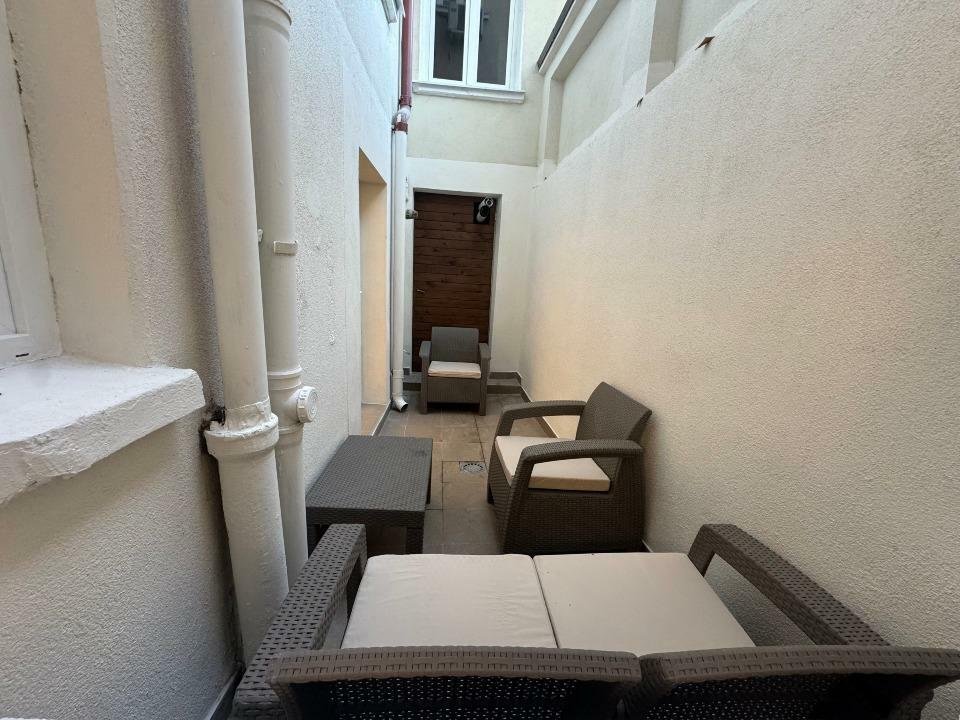 Proprietar vand apart Calea Dorobanti 45 lux