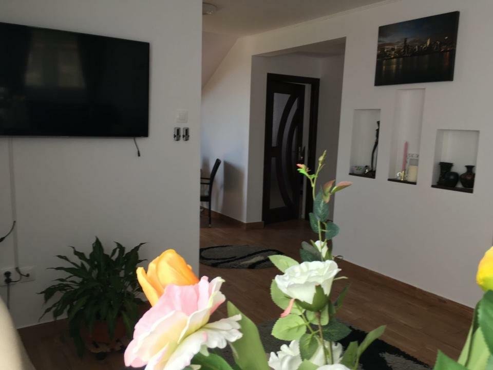 Casa individuală perfectă pentru o familie cu 10 arii de teren