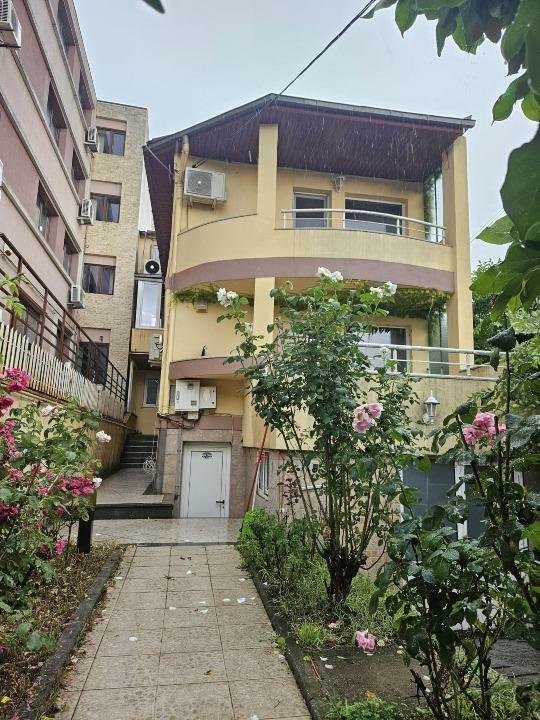 Casa vanzare Banu Manta - Ion Neculce an constructie 1995